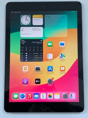 Ipad 6, 128Go, Santé Batterie 92%, en bon état et parfaiteme…