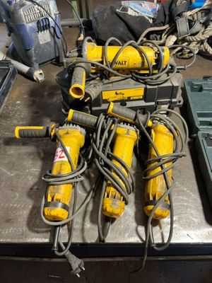 a bunch of tools that are on a table