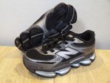 the new balance shoes are on the table ready to be worn