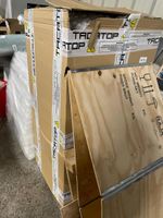 Stock divers comprenant : des emballages, des multimètres, d… (photo 3)