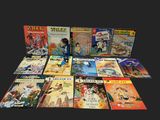 beaucoup de livres sur la table