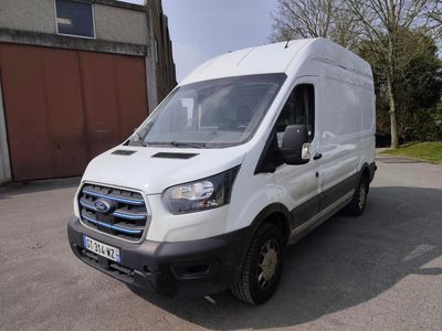 FORD E-TRANSIT 3T5 L2H3 10 M3 - Genre : CTTE - Carrosserie :…