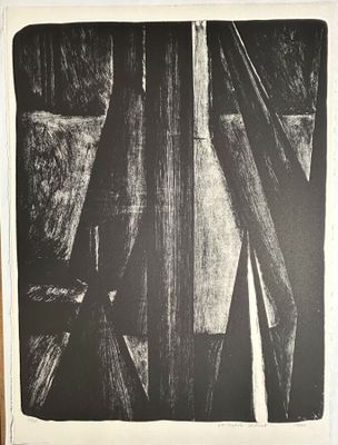 une image représentant un dessin en noir et blanc d'une fenêtre avec des rideaux