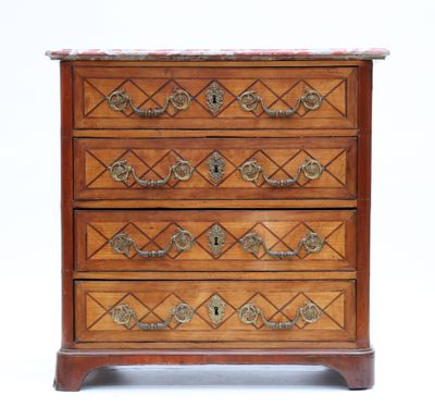 Commode de forme rectangulaire en bois naturel et bois teint…