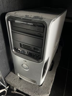 un ordinateur DELL avec écran DELL, un copieur BROTHER, une …