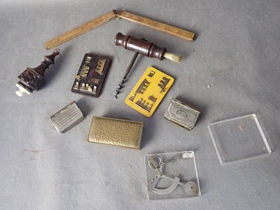a lot of items that are sitting on a table