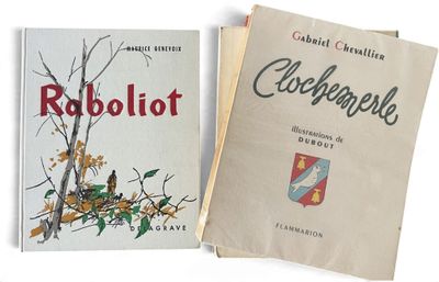 deux livres placés l'un à côté de l'autre