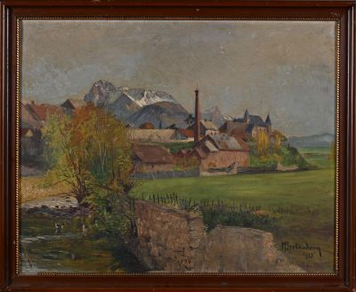 une image représentant un tableau d'un village avec des montagnes en arrière-plan
