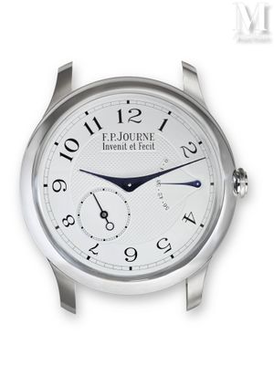une image d'un gros plan d'une montre-bracelet sur un fond blanc