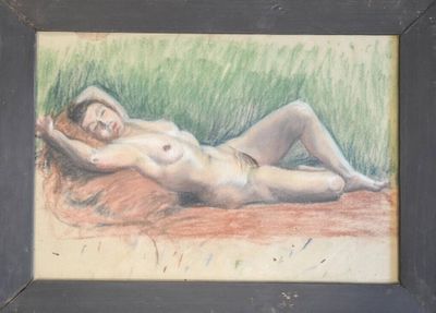 tableau représentant une femme nue allongée sur le sol devant un fond vert