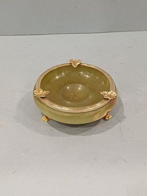 a small bowl that is sitting on a table