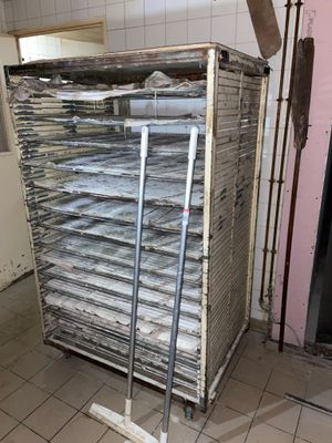 Chariot usagé Vente à l'Hôtel des ventes - Suite liquidation…