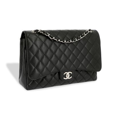 chanel sac à rabat en agneau matelassé noir