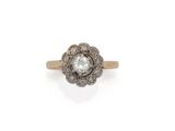 une bague ancienne à grappes de diamants