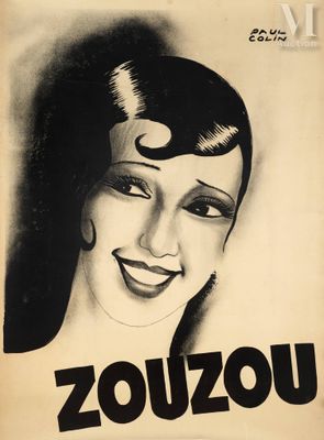 une vieille photo en noir et blanc d'une femme souriante