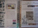un livre ouvert sur lequel figure l'image d'un bâtiment