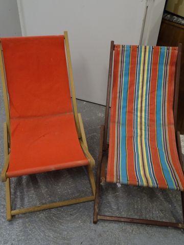 Deux chaises longues de jardin
