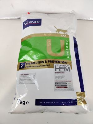un sac de nourriture posé sur une table