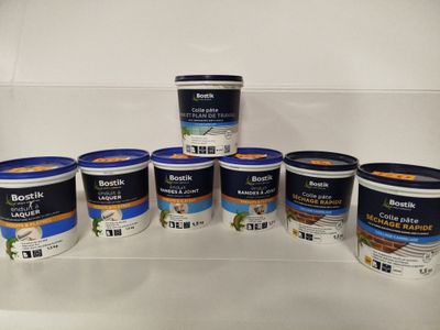 Lot de 7 - BOSTIK - Cet ensemble regroupe 7 pots de 1,5 kg c…