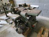 a machine that is sitting on a table in a room