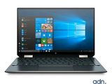 un ordinateur portable avec Windows 10 à l'écran et Windows 10 à l'écran