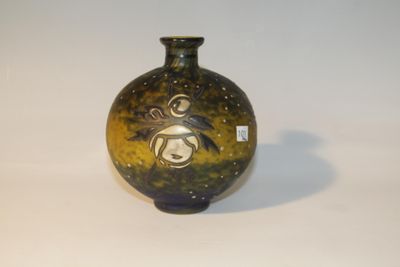 André DELATTE (1887-1953) Vase boule à col évasé en verre ja…