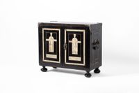 Cabinet en placage d'ébène et d'os gravé, bois noirci, repos…