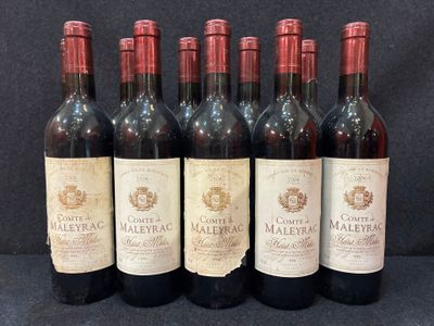 six bouteilles de vin rouge alignées