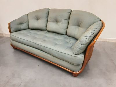 ROCHE BOBOIS. Canapé avec cannage et tissus vert 3 places.