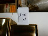 un petit mot posé sur un grille-pain