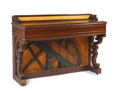 PIANO console PAPE en placage de palissandre mouluré, deux p…