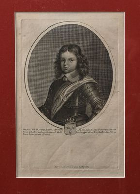 une vieille photo d'un homme en armure, dans un cadre rouge
