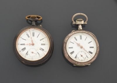 Un lot de deux montres de poche, l'une en argent supérieur à…