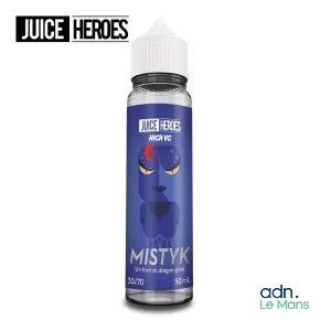 un flacon de « Blueberry Misty » de Juice Heroes sur fond blanc