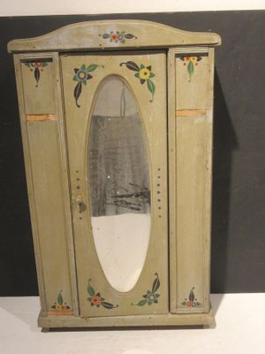 ARMOIRE DE POUPEE ART DECO - 49x29 cm .