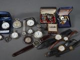 de nombreux modèles de montres et des montres présentées dans leur coffret