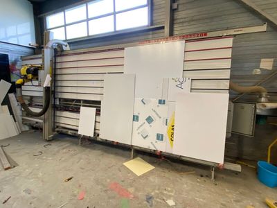 1 scie à panneau verticale PUTSCH MENICONI SUP950 (n° série …