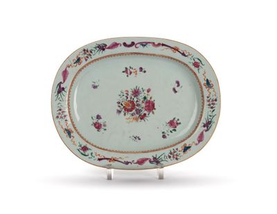 an image of a plate with a floral design on it