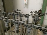 un ensemble de tuyaux reliés entre eux
