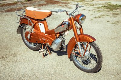 MOTO CONFORD - Mobylette Vélomoteur C98 sommet à boite relai