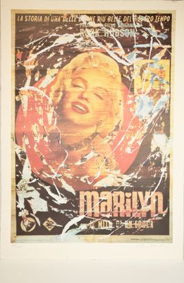 une vieille affiche de cinéma représentant Marilyn Monroe, dans un cadre blanc