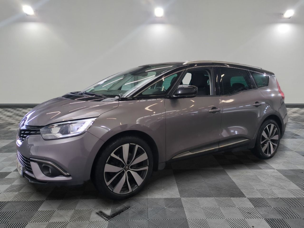 RENAULT - GRAND SCENIC IV BLUE DCI 120 LIMITED - GO - Mise e…