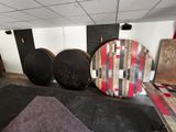 a room that has a lot of different types of furniture