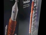 une image représentant une maquette de navette spatiale