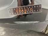 a sticker that says vauto on the front of a car