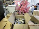 many boxes that are sitting in the middle of a room