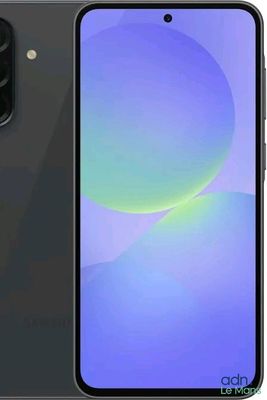 l'arrière d'un iPhone 11 noir muni d'un appareil photo