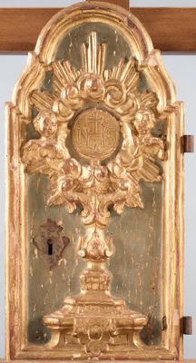 Porte de tabernacle, partie supérieure à ressaut, en bois sc…