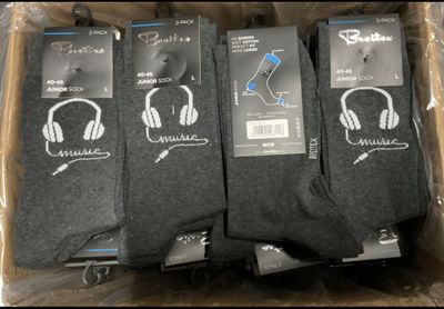 60 lots de 2 paires de chaussettes tailles 40/46 - Photo 1