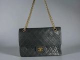 chanel vintage - quilted shoulder bag 10